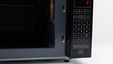 Akai 20L Flatbed Microwave AK-MW20BF