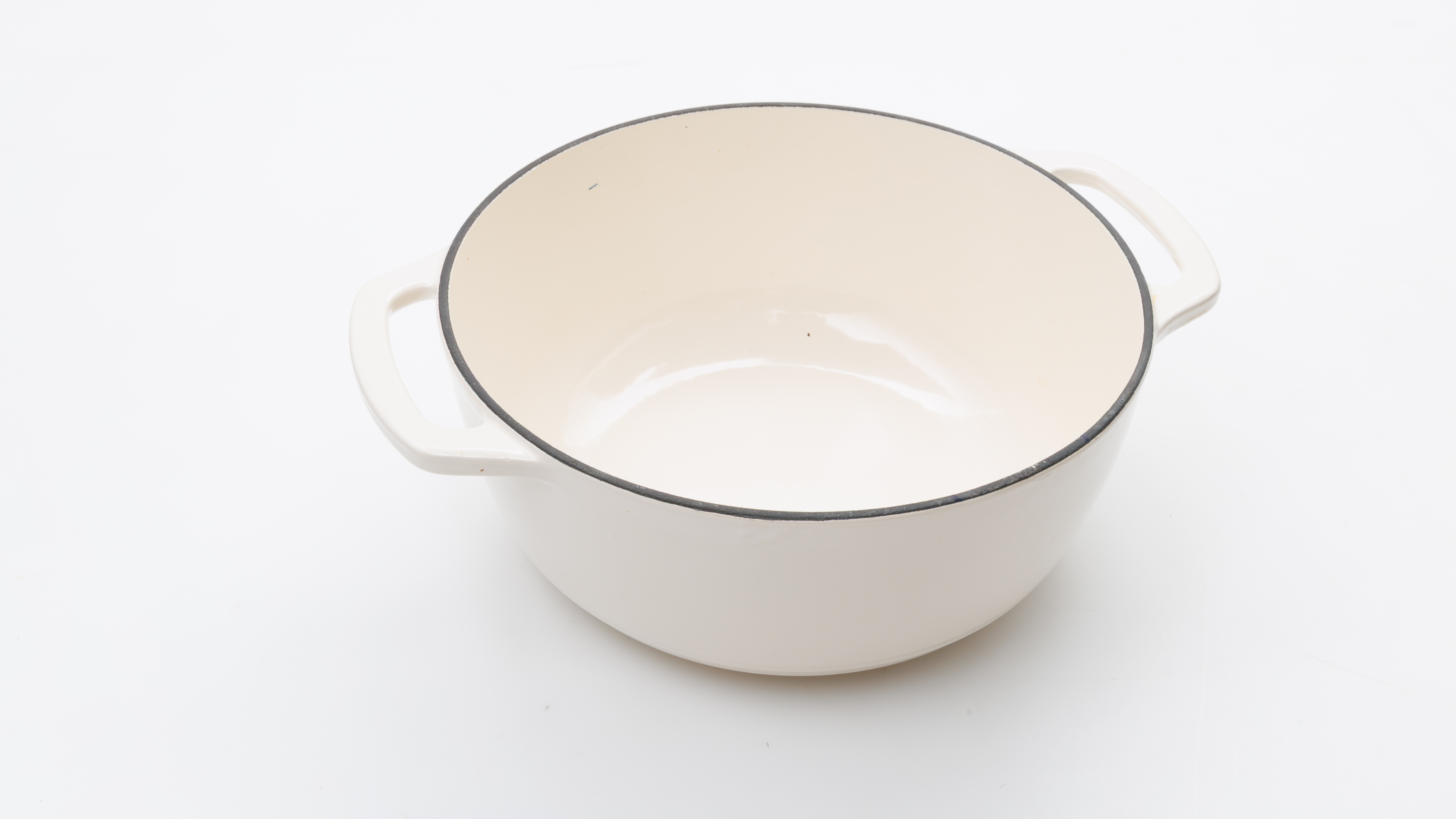 Amazon Basics Enamelled Cast Iron Covered Round Dutch Oven 4.1 Litres