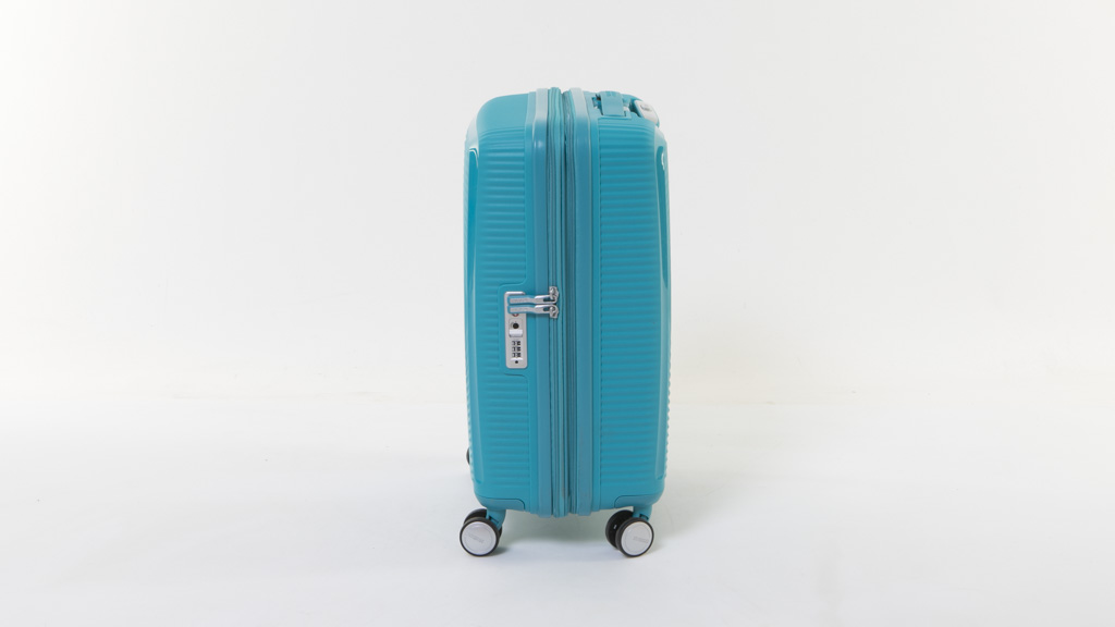 american tourister curio 55cm review