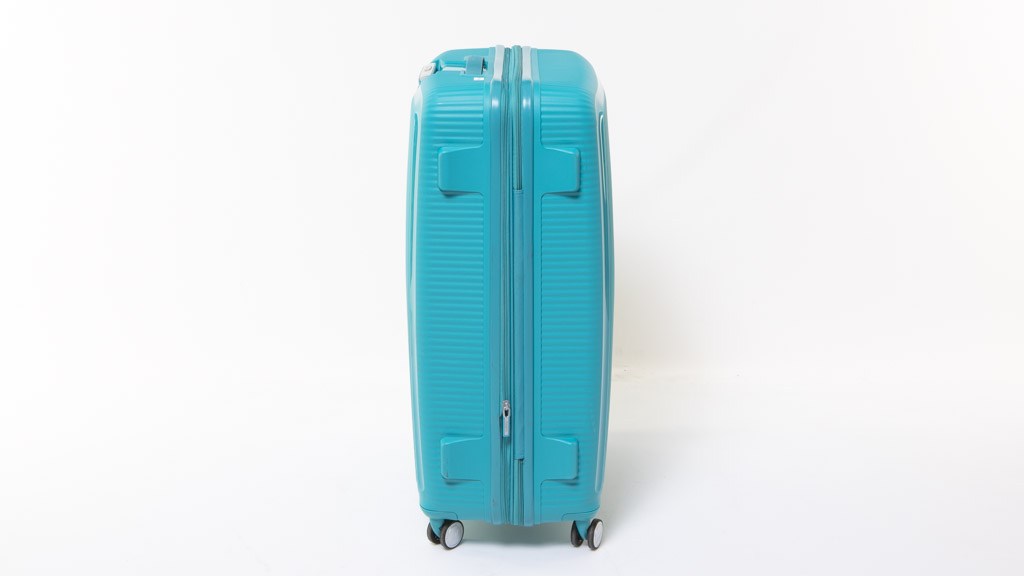 American Tourister Curio 80cm Spinner