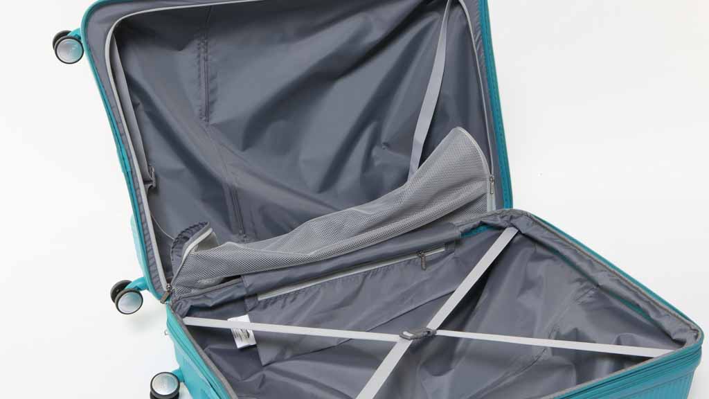American Tourister Curio 80cm Spinner