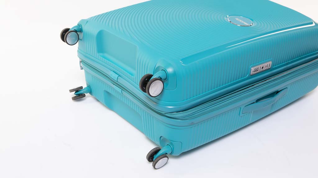 American Tourister Curio 80cm Spinner