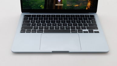 Apple 13-inch MacBook Air with Apple M4 chip (A3240)