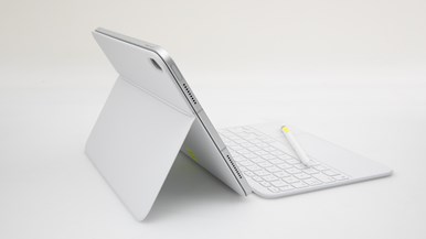 Apple iPad (10th Generation) Wi-Fi + Cellular (A2757) with Magic Keyboard Folio and Apple Pencil