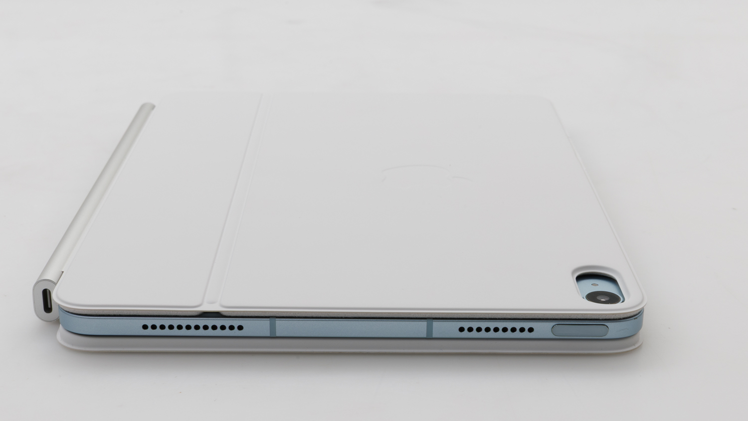 Apple iPad Air 11-inch (M3) Wi-Fi + Cellular (Model: A3267) with Magic Keyboard (Model: A3339)