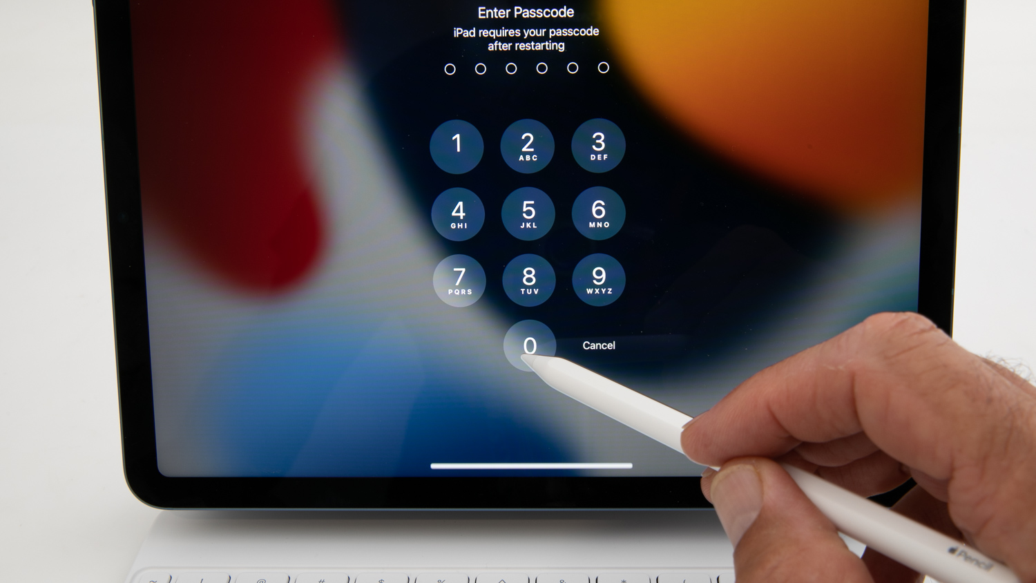 Apple iPad Air (5th Generation) Wi-Fi + Cellular (A2589) with Magic Keyboard and Pencil (2nd gen)