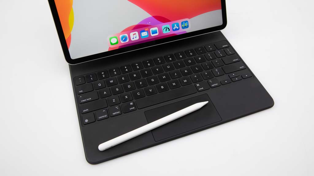 Apple iPad Pro 12.9-inch 4th Gen Wi-Fi + Cellular (A2232) with Magic Keyboard, Pencil