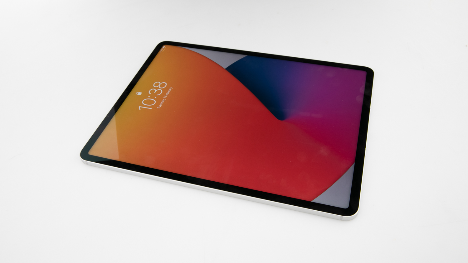 Apple iPad Pro 12.9-inch (5th Generation) Wi-Fi + Cellular (A2461) with Magic Keyboard and Pencil (2nd gen)