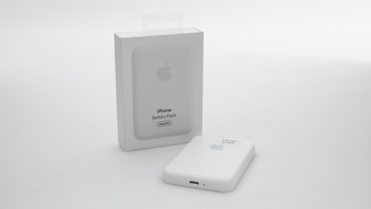 Apple iPhone Battery Pack MagSafe