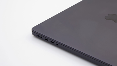 Apple MacBook Pro 14-inch (A3426)