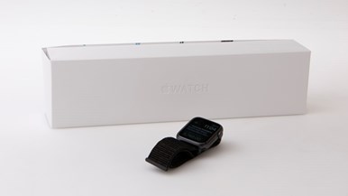 Apple Watch 4 Space Grey Sports Loop 44mm