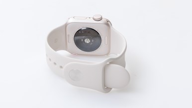 Apple Watch SE (Gen 2) 40mm Starlight Aluminium GPS, Starlight Sport Band S/M