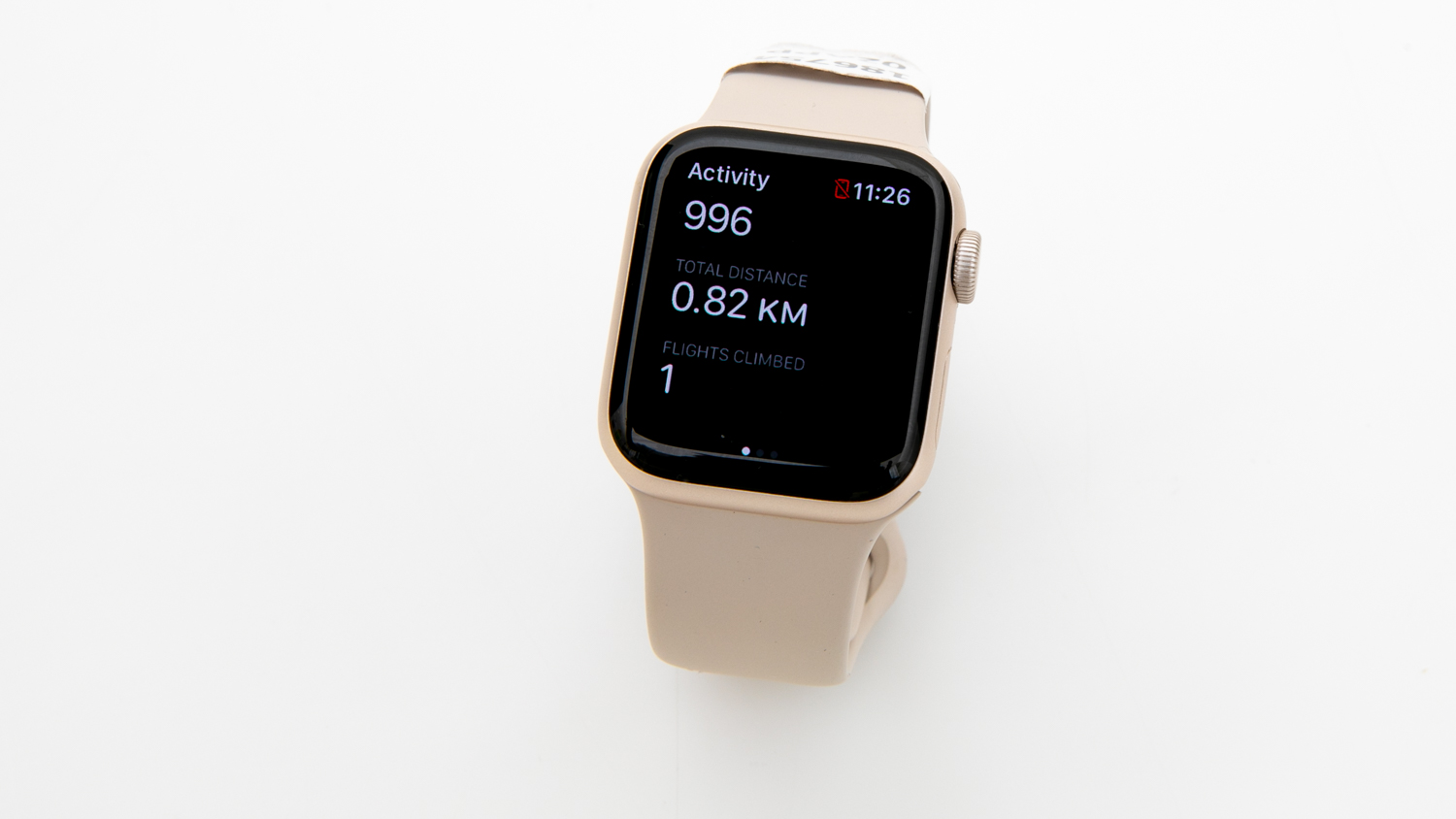 Apple Watch SE (GPS) 40mm with sport band carousel image