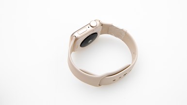 Apple Watch SE (GPS) 40mm with sport band