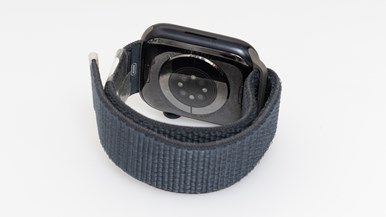 Apple Watch Series 9, 45mm, Aluminium, Sport Loop band