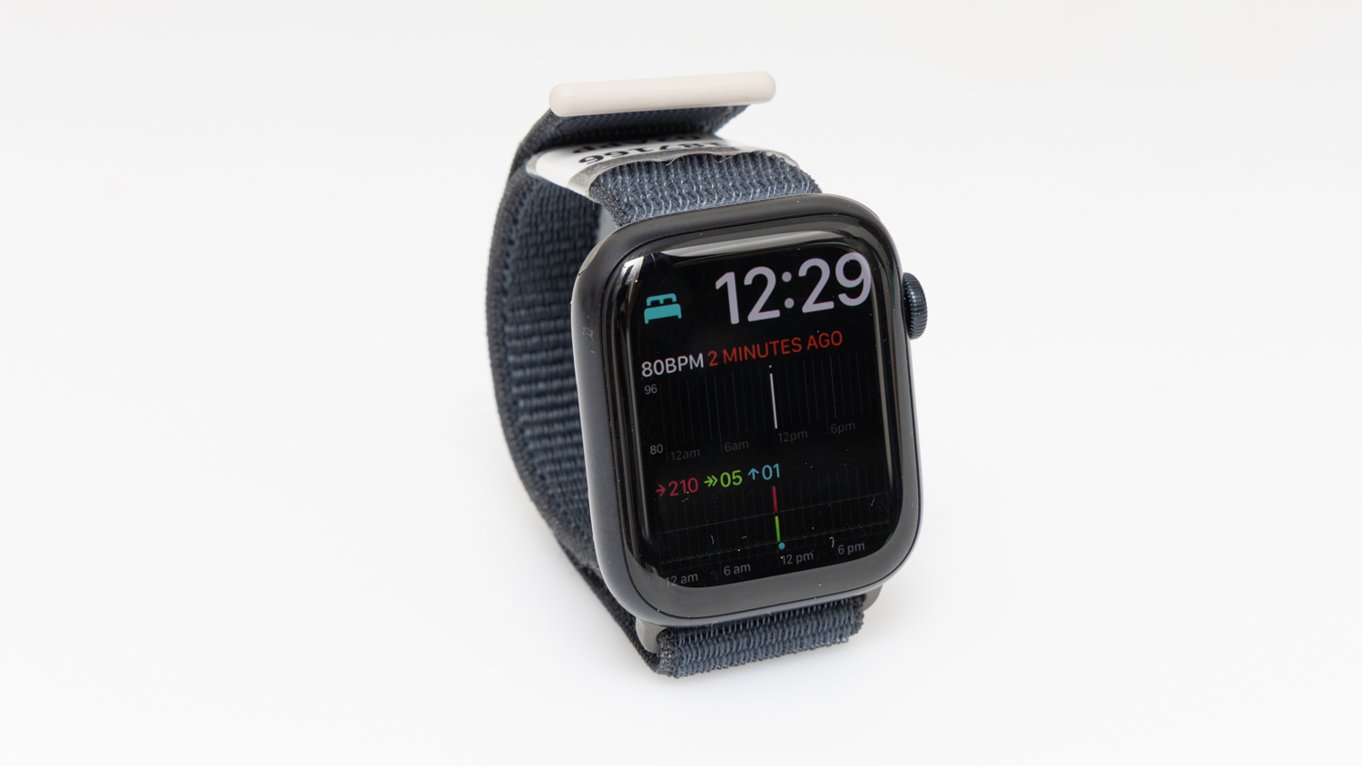 Apple Watch Series 9, 45mm, Aluminium, Sport Loop band carousel image