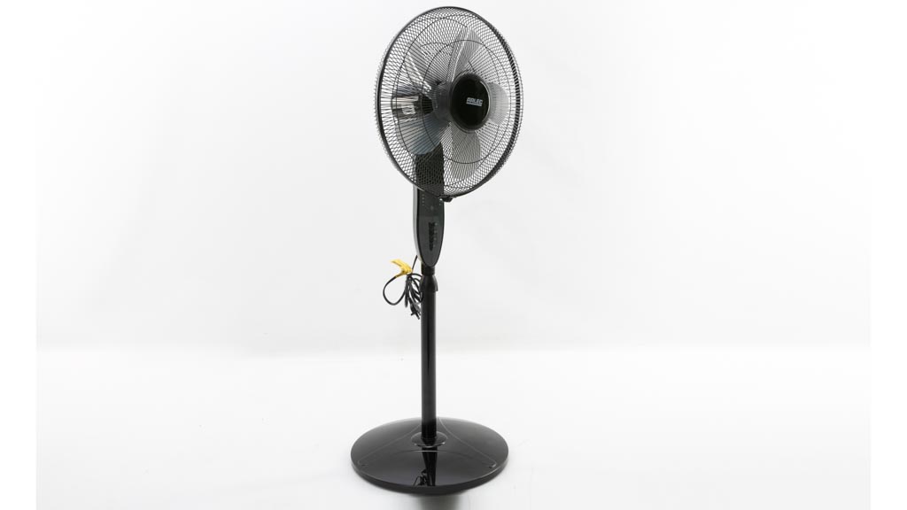 Arlec 40cm Black Pedestal Fan with Remote Control APF407BR carousel image