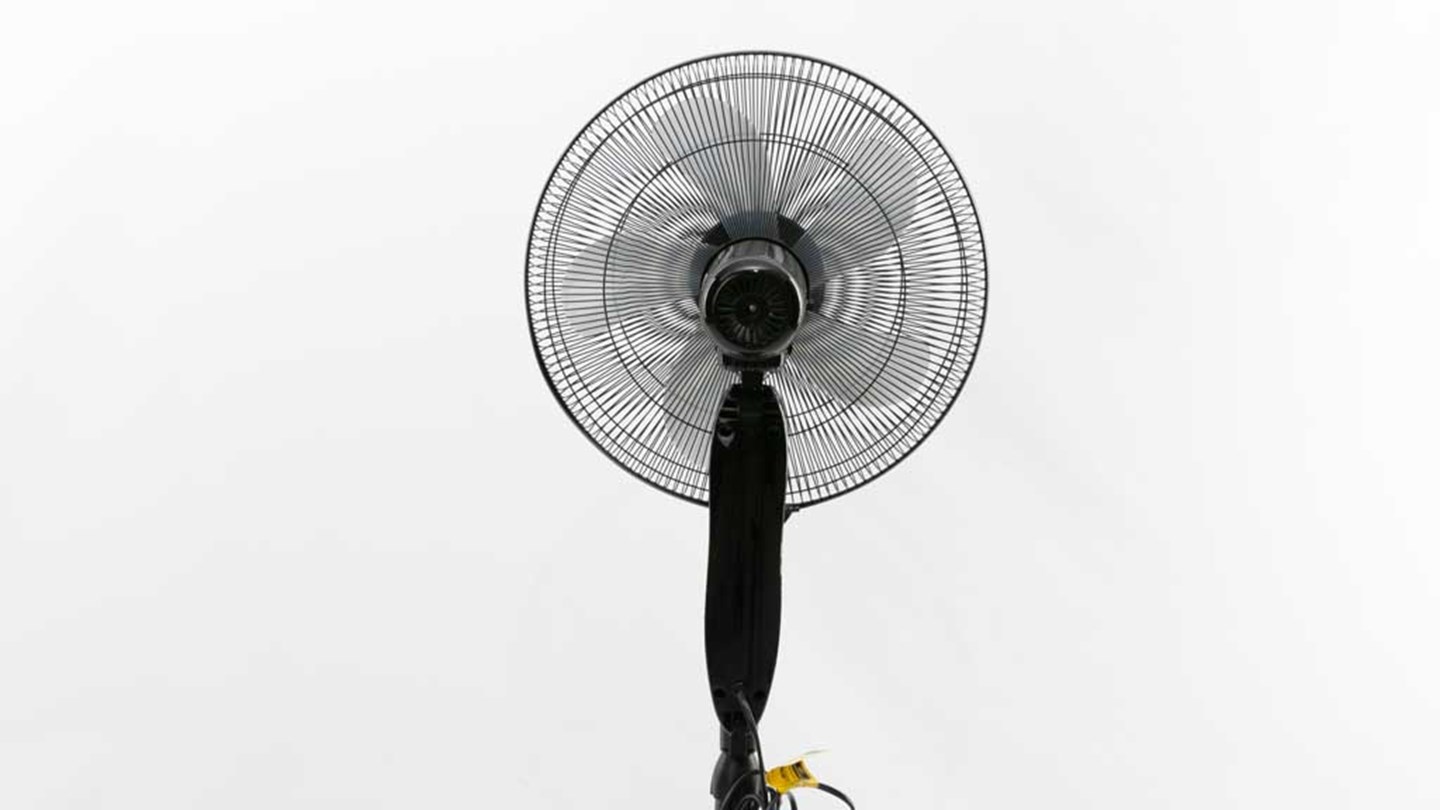 Arlec 40cm Black Pedestal Fan with Remote Control APF407BR Review Pedestal and tower fan CHOICE