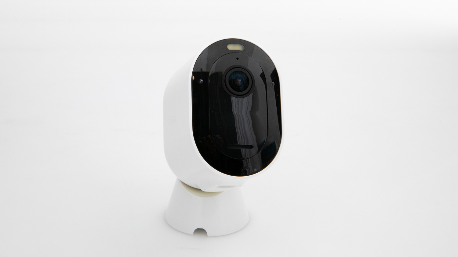 Arlo Pro 4 Spotlight Camera (VMC4050P-100AUS)