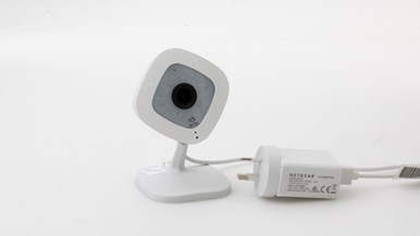 Arlo Q (VMC3040)
