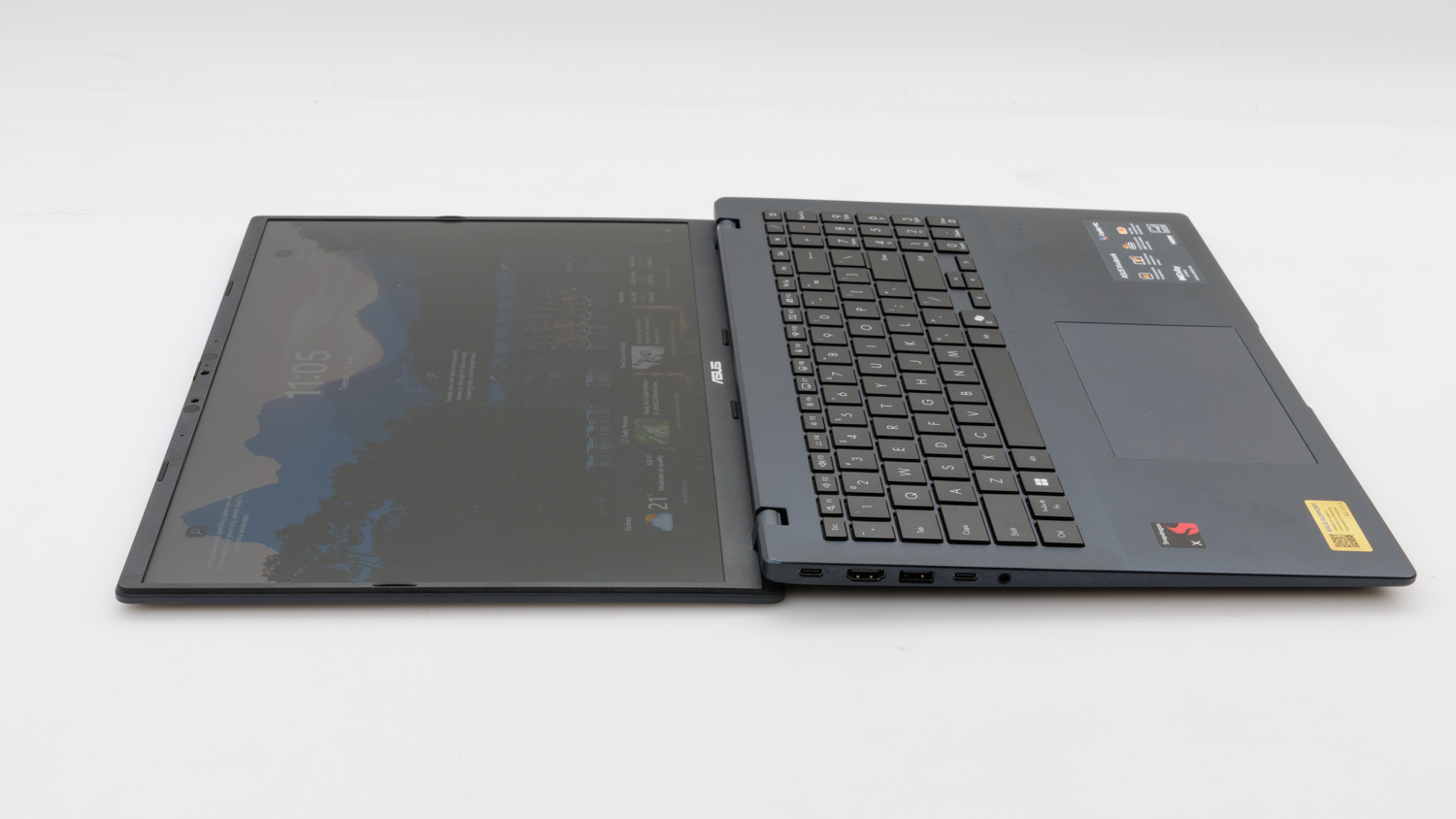 ASUS Vivobook 16 (F1607QA-MB082W)