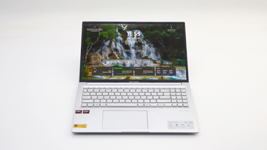 Asus Vivobook 16 OLED (M1605N)