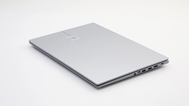 Asus Vivobook 16 OLED (M1605N)