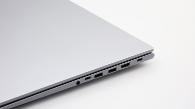 Asus Vivobook 16 OLED (M1605N)