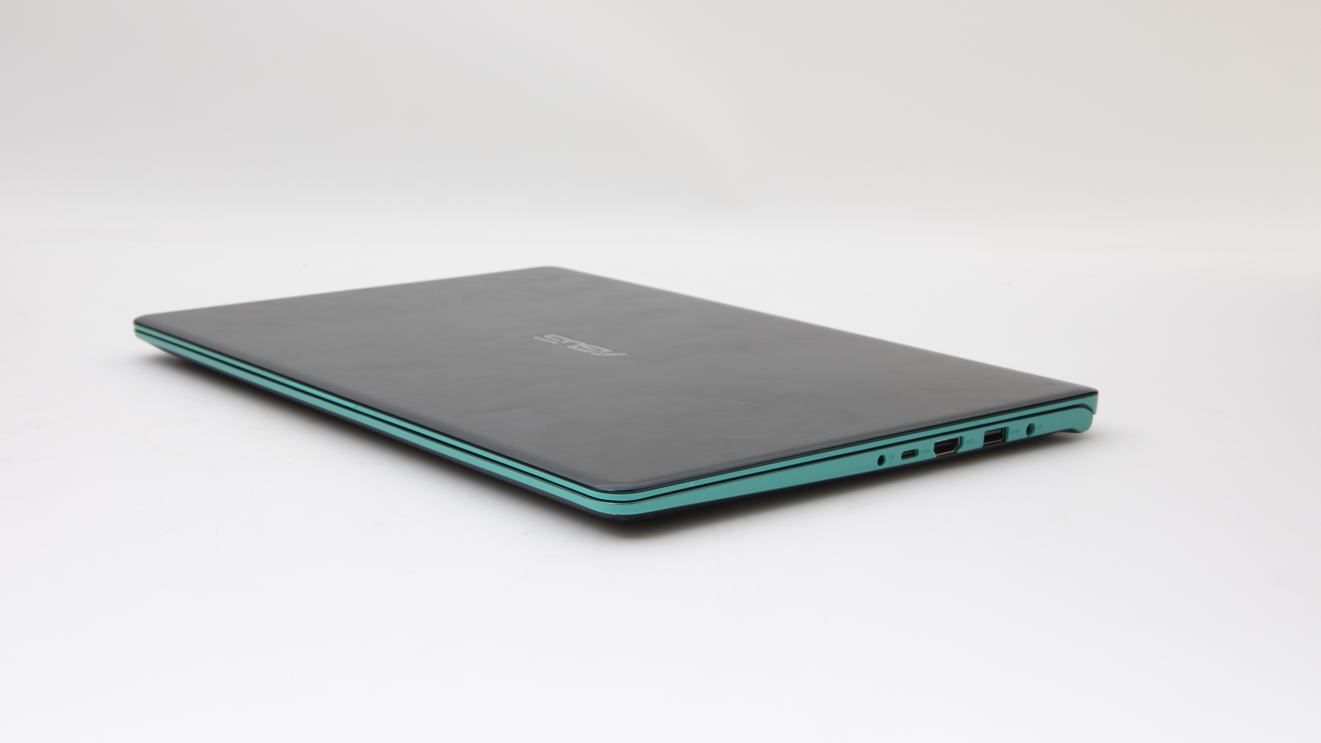 ASUS VivoBook S15 (S530FA-EJ297T)