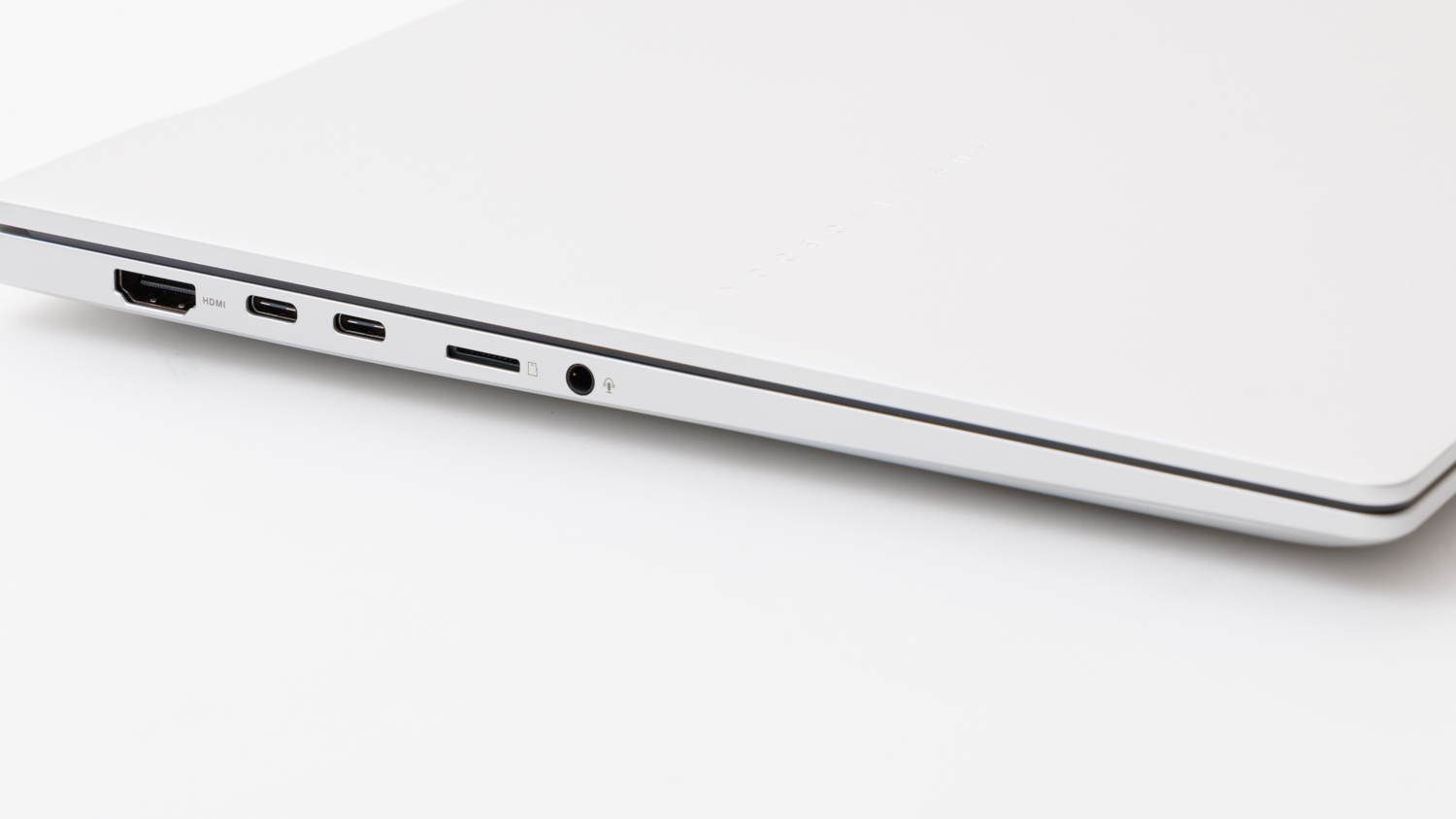 ASUS Vivobook S15 (S5507QA-MA012W)