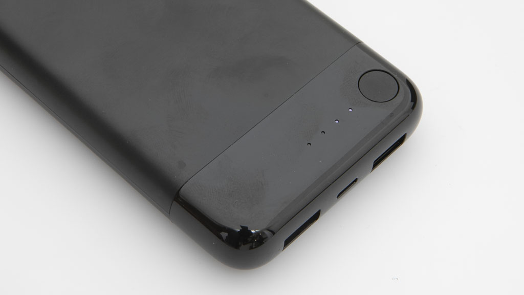 Belkin BoostUP Charge 10k (Lightning) Review Mobile power bank CHOICE