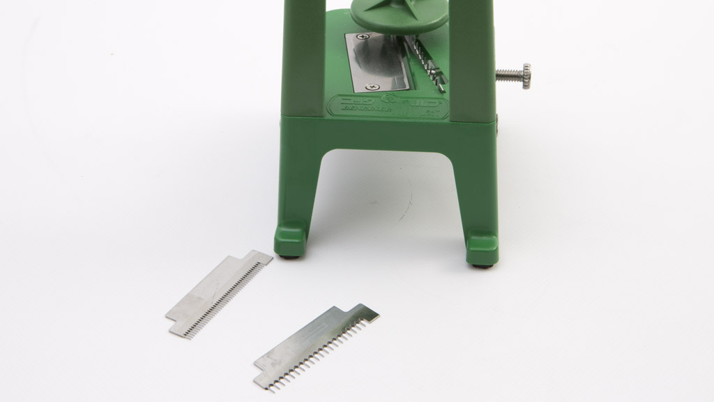 Benriner Vertical Turning Slicer