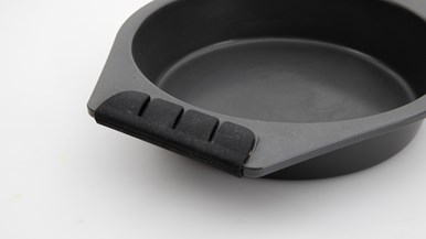 Benzer Bake Off Non-Stick Round Cake Pan with Silicone handle grip