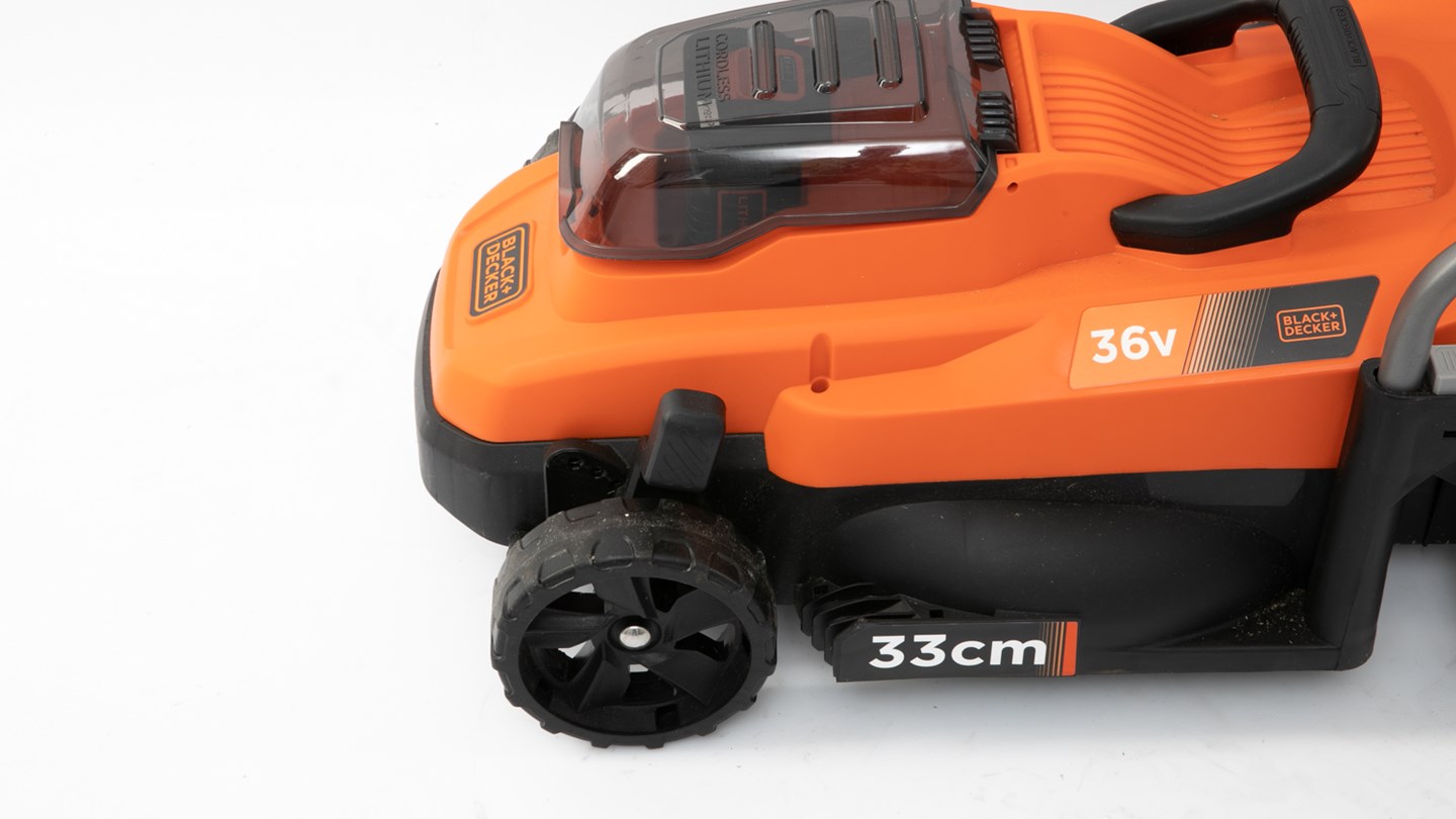 Black & Decker 36V Cordless 2.5Ah Compact Mower (BCMW3336L1XE) Review