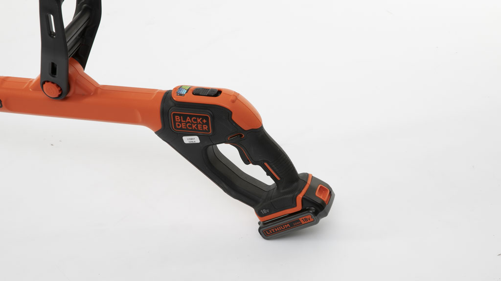 Black u0026 Decker STC1820 Strimmer