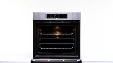 Bosch 60cm Serie 8 Electric Built-In Pyrolytic Oven HBG6767S1A