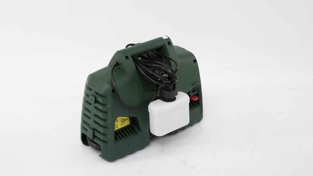 Bosch EasyAquatak 100 Review | Pressure cleaner | CHOICE