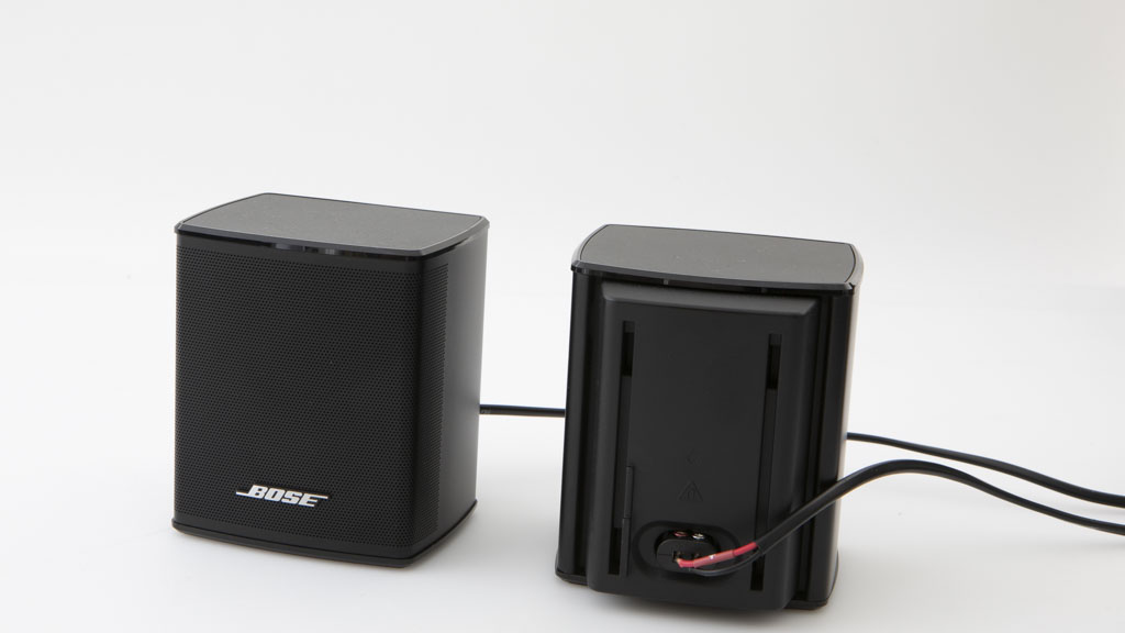 Bose Soundbar 700 + Surround Speakers