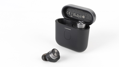 Bowers u0026 Wilkins Pi7 S2