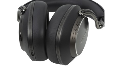 Bowers u0026 Wilkins Px8 S2