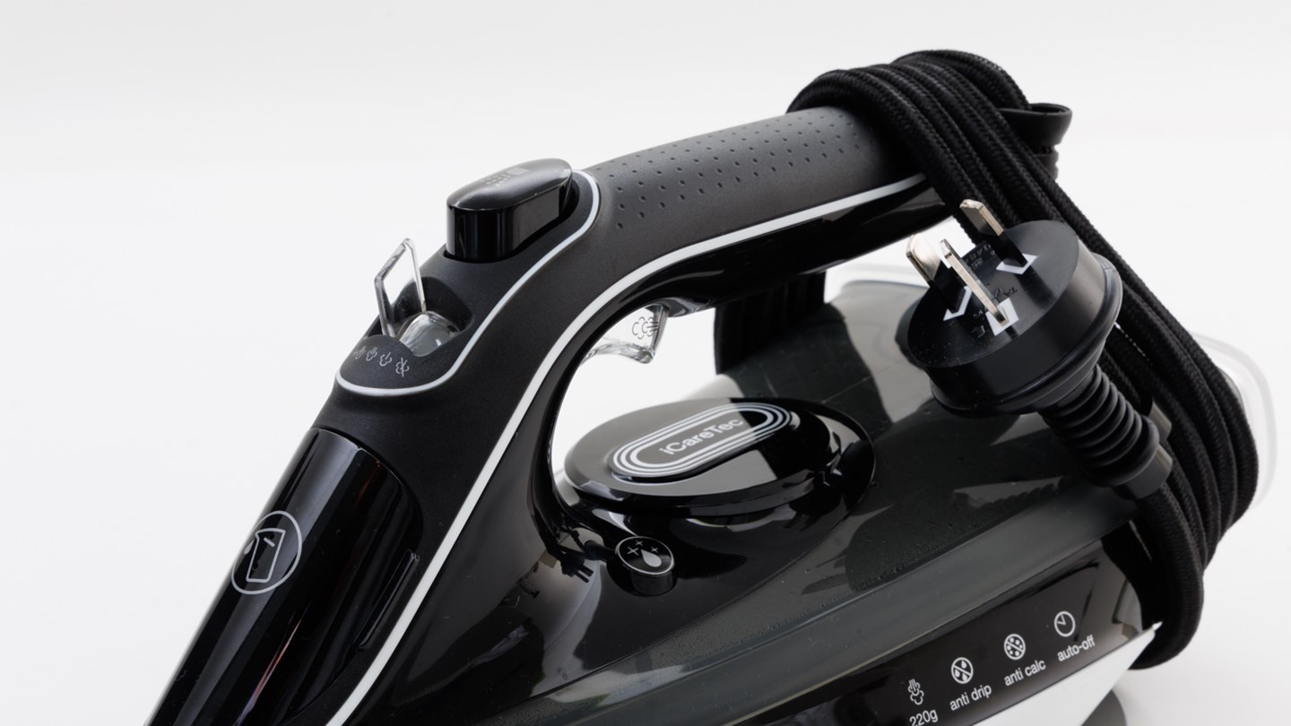 Braun FreeStyle 5 Steam Iron (Black)