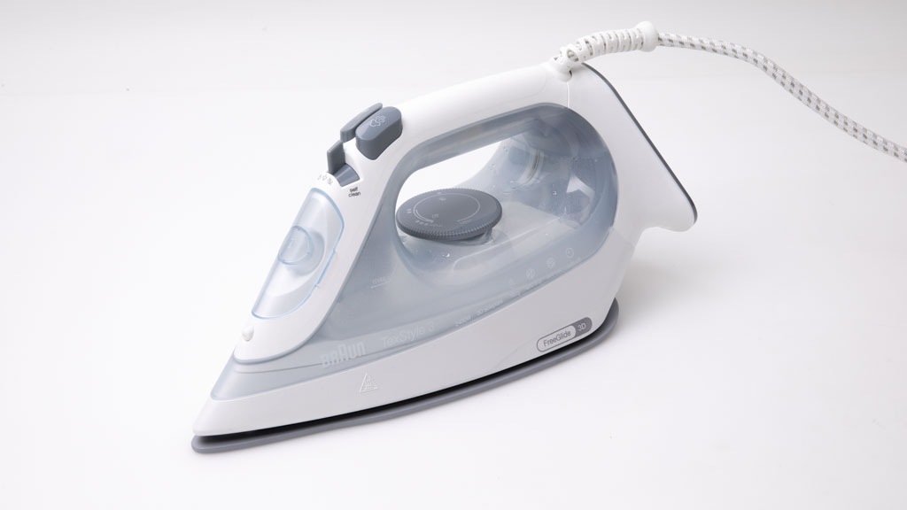 Braun TexStyle 3 Steam Iron SI 3054 GY Review | Steam iron | CHOICE