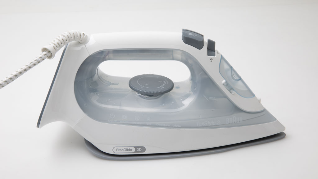 Braun TexStyle 3 Steam Iron SI 3054 GY Review | Steam iron | CHOICE