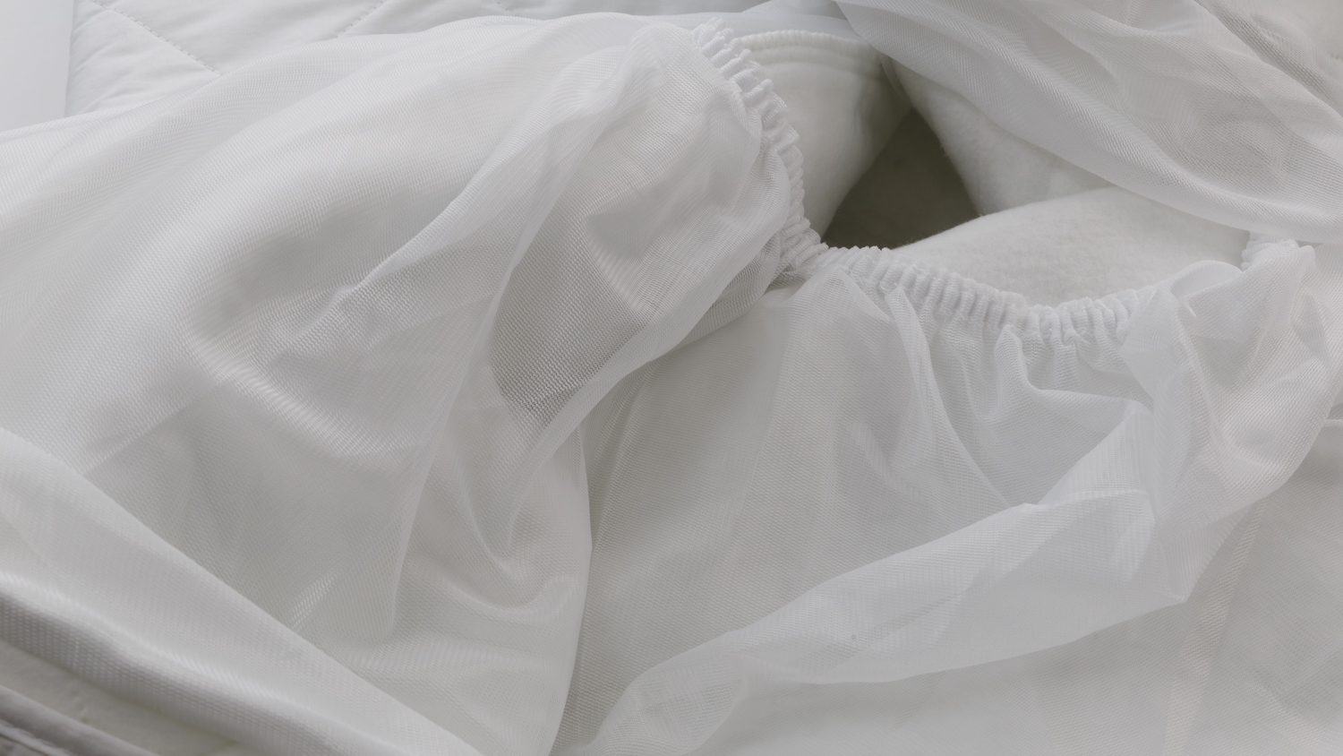 Breville the Sleep Sound Quilted Fitted Electric Blanket with Quilted Cover LEB539WHT