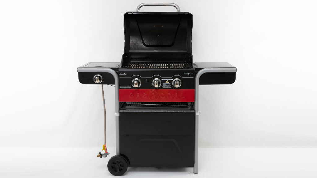 Char-Broil Gas2Coal 3 burner Hybrid Grill 467750317 (Gas Mode)
