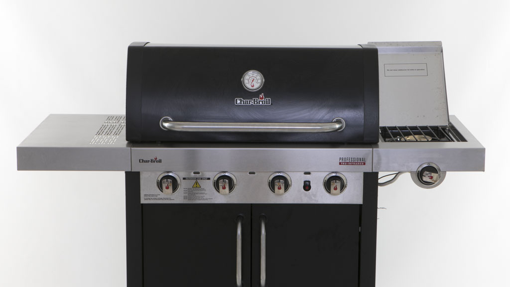 Char Broil Professional 4 burner enamel BBQ PROF4400B