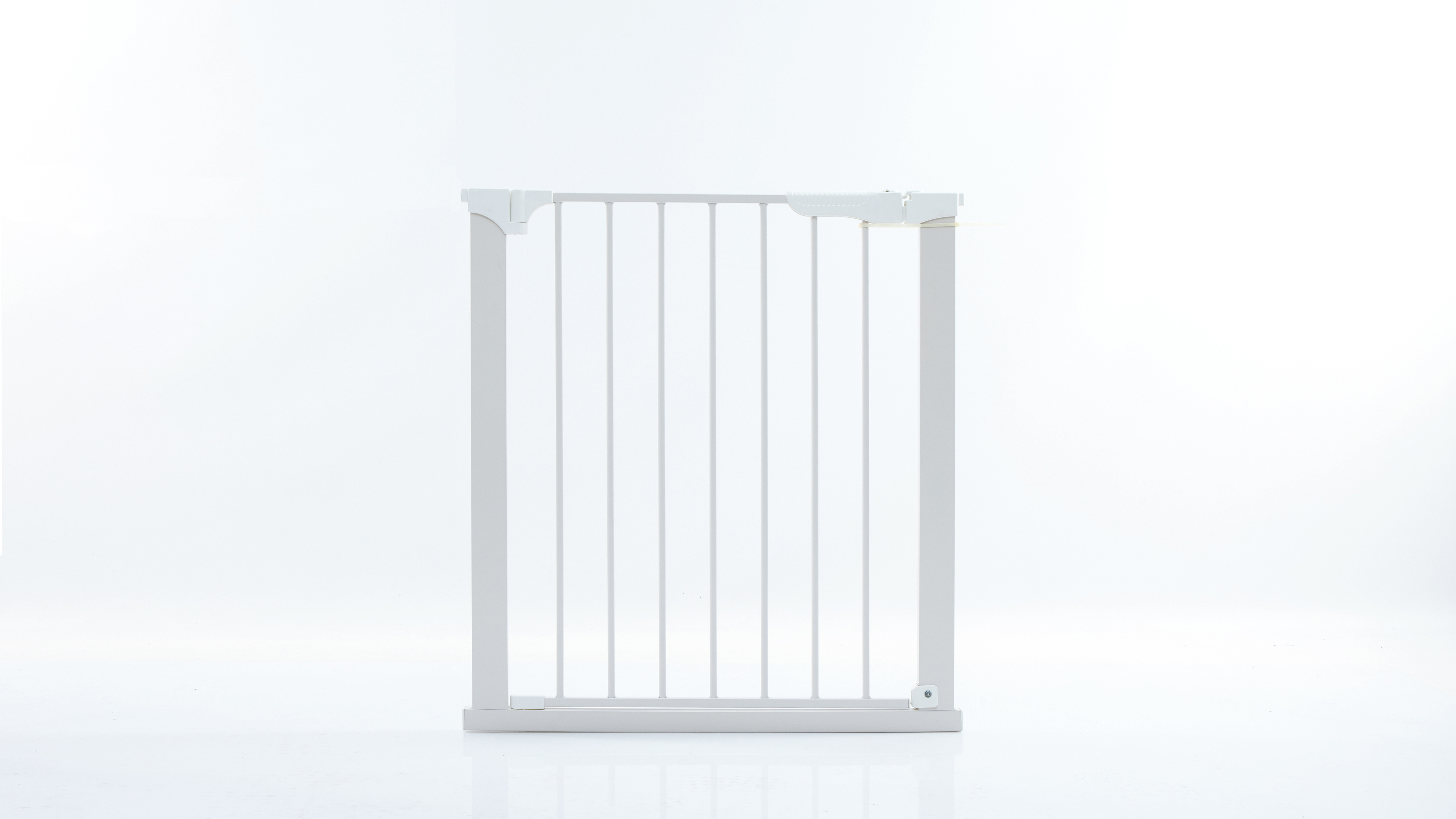 Childcare Assisted Auto Close Gate 089346-003