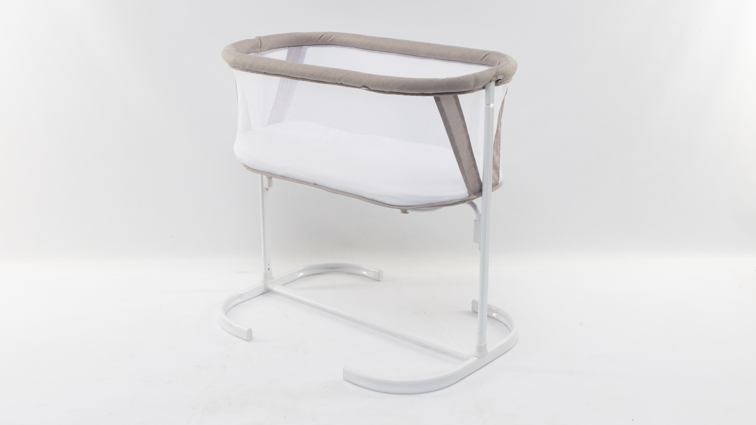 Childcare Osmo Bassinet carousel image