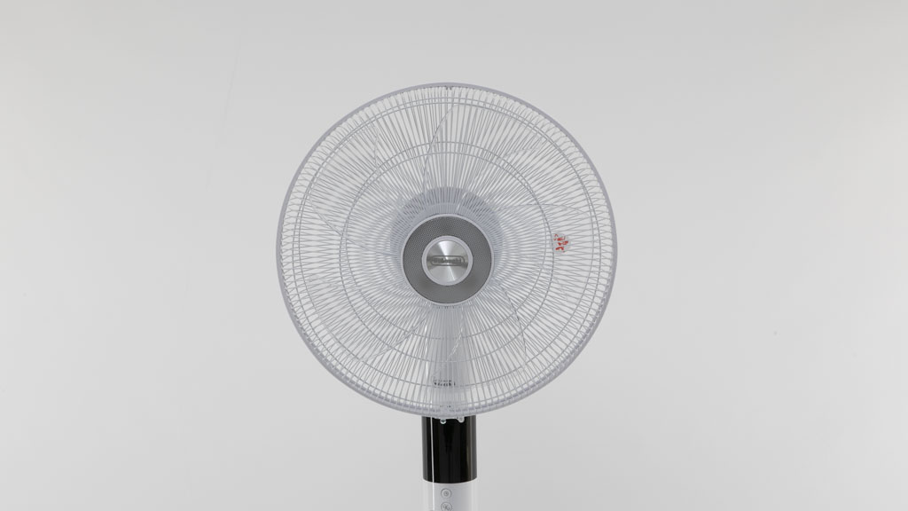 DeLonghi 360 degree Oscillation Fan DEAPF40.WH