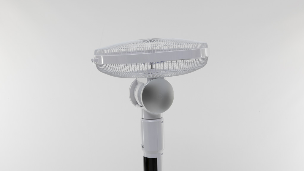DeLonghi 360 degree Oscillation Fan DEAPF40.WH